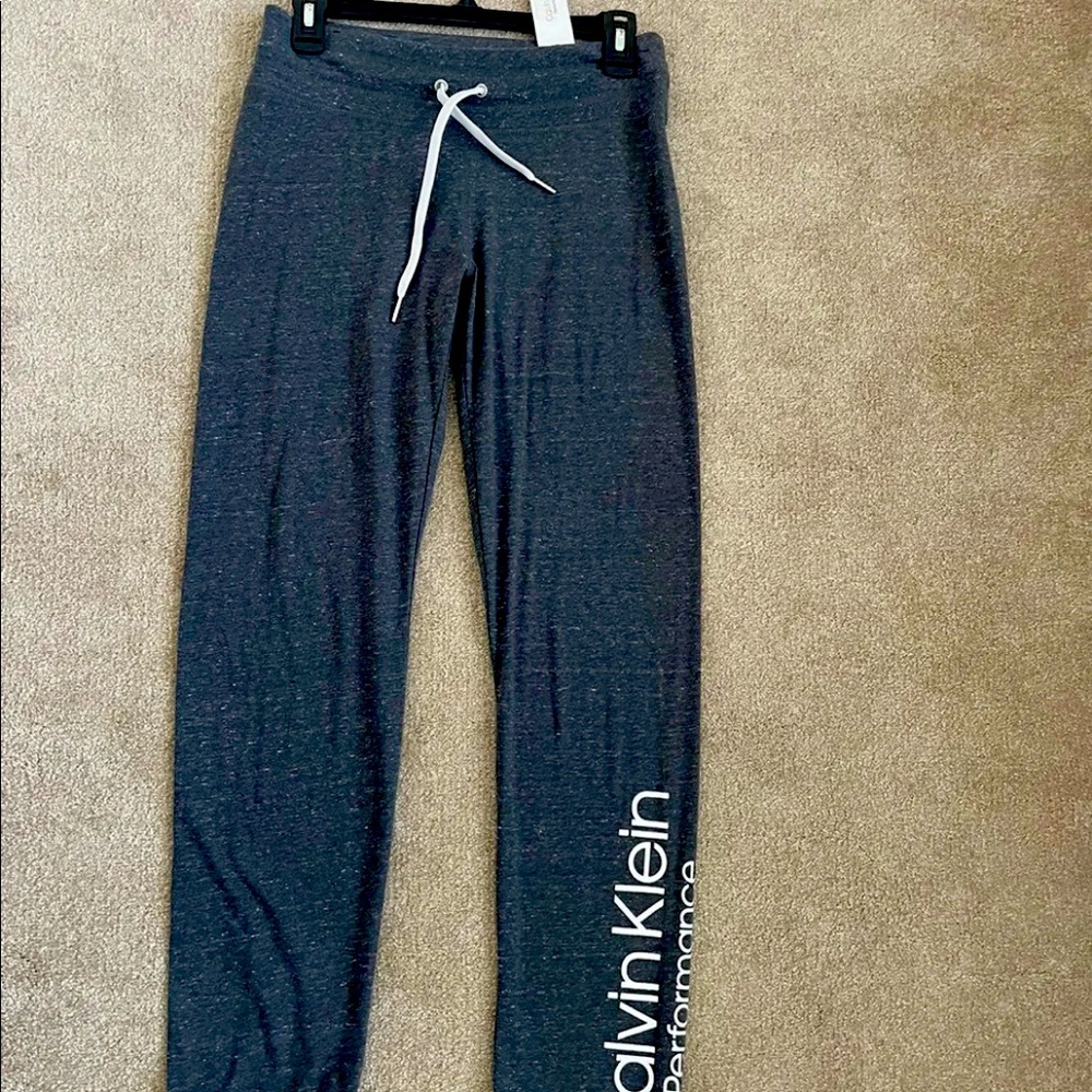 CALVIN KLEIN Performance Women's Logo Sweatpants Jogger in Grey